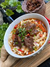 Load image into Gallery viewer, Q Taste Buddy First Love Beef Noodles (Original)
