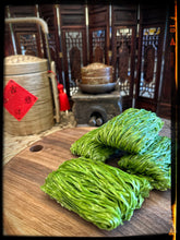 Load image into Gallery viewer, Handmade Spinach Vegetarian Noodle
