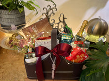 Load image into Gallery viewer, Christmas Hamper #BQQ202201
